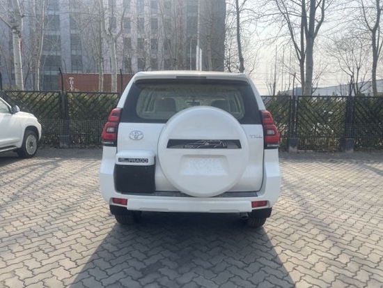 2023款丰田霸道2800TX中东国六现车 可上牌