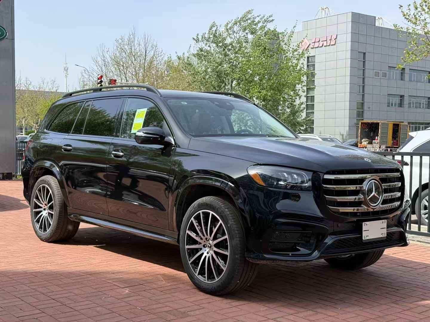 平行进口奔驰迈巴赫GLS级美版团购优惠40万