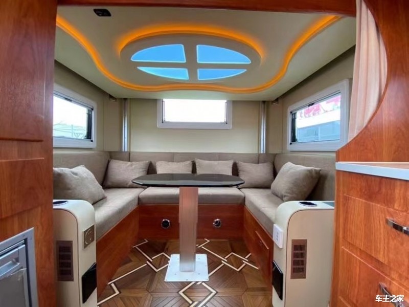 成都乌尼莫克美版价格最低255万起