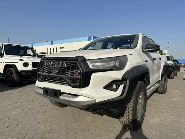 平行进口丰田海拉克斯中东版价格最低51万起 欢迎试乘试驾