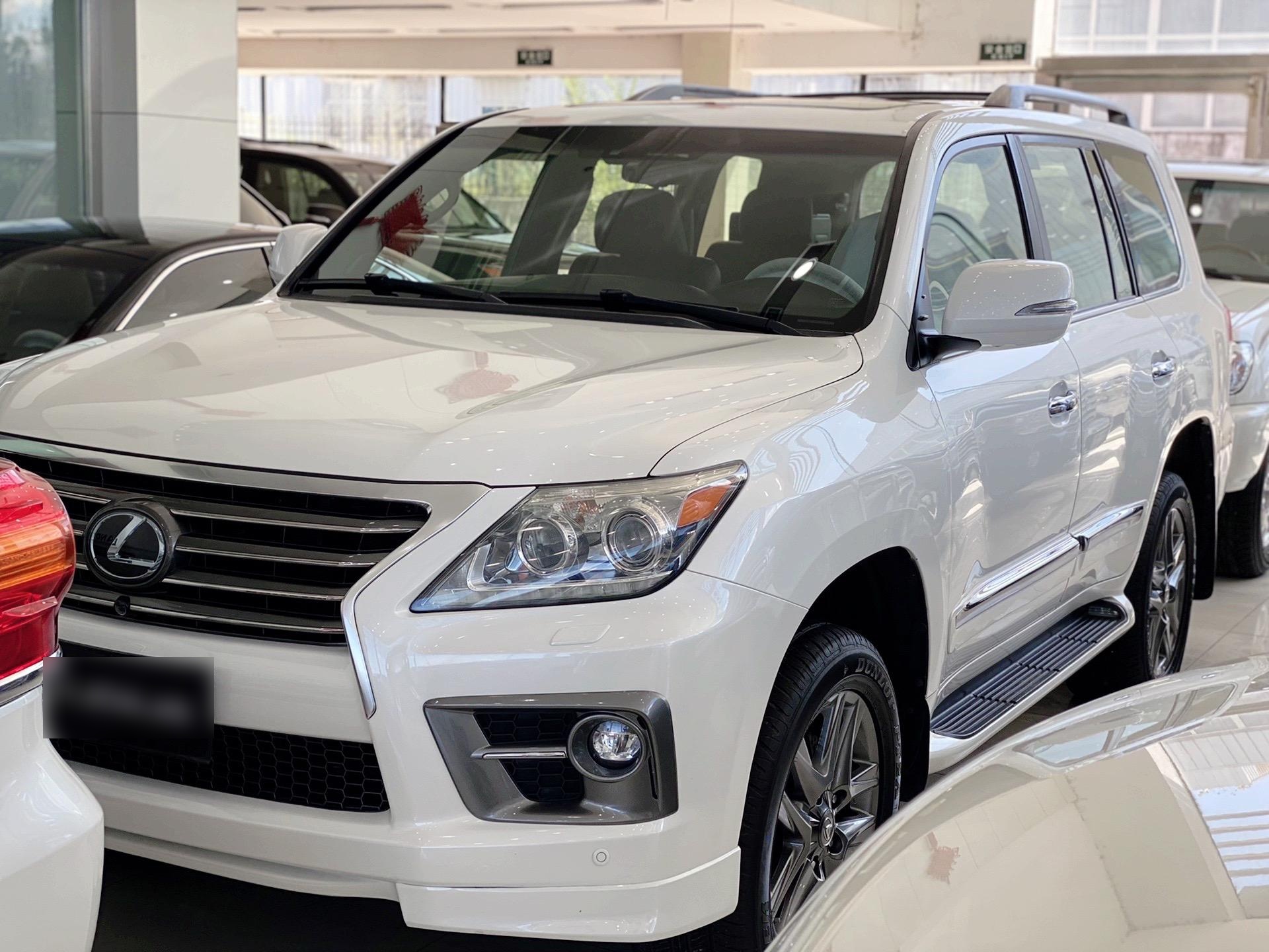 平行进口丰田海拉克斯中东版价格最低51万起 欢迎试乘试驾