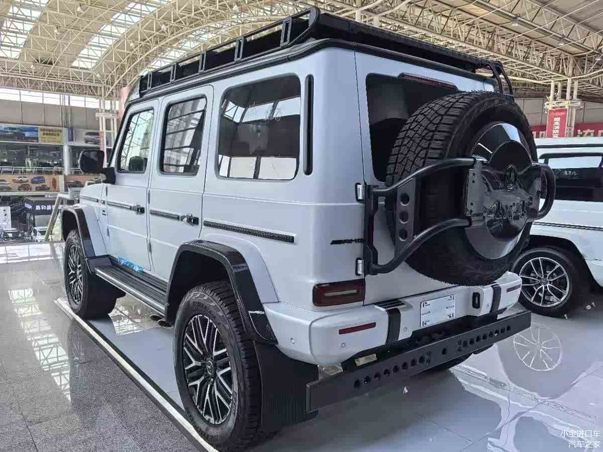 2024款韩版奔驰G63现车售价二百万出头