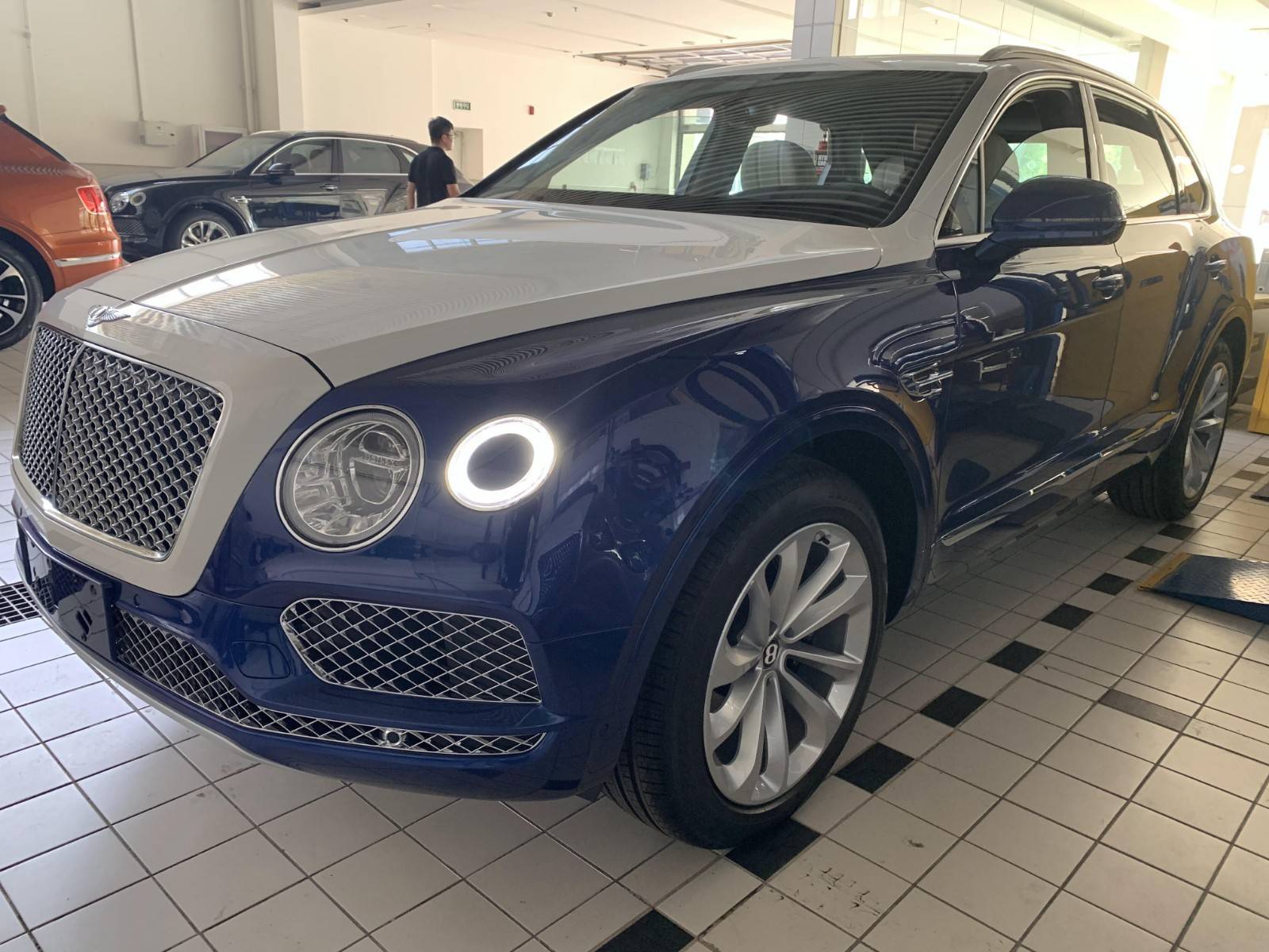 成都添越让利直降73万