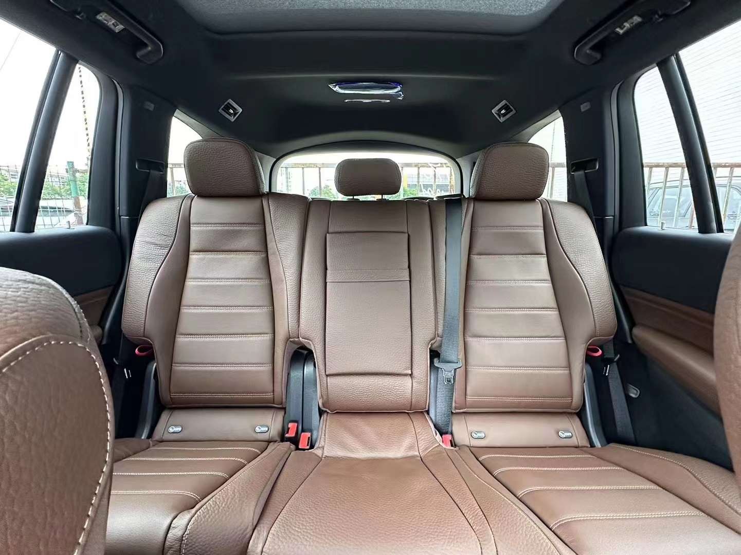 成都平行进口奔驰GLS美版全系热销中 购车让利20万元