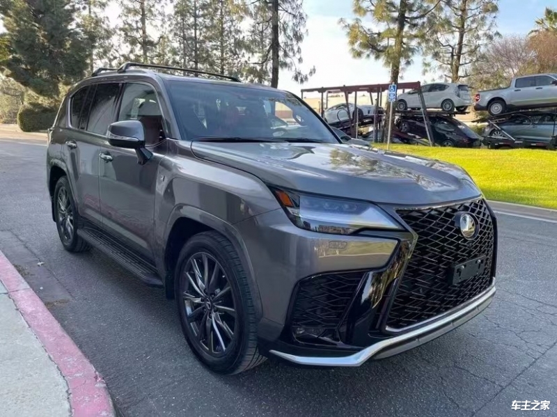 2024款雷克萨斯LX570国六特惠价 可分期购