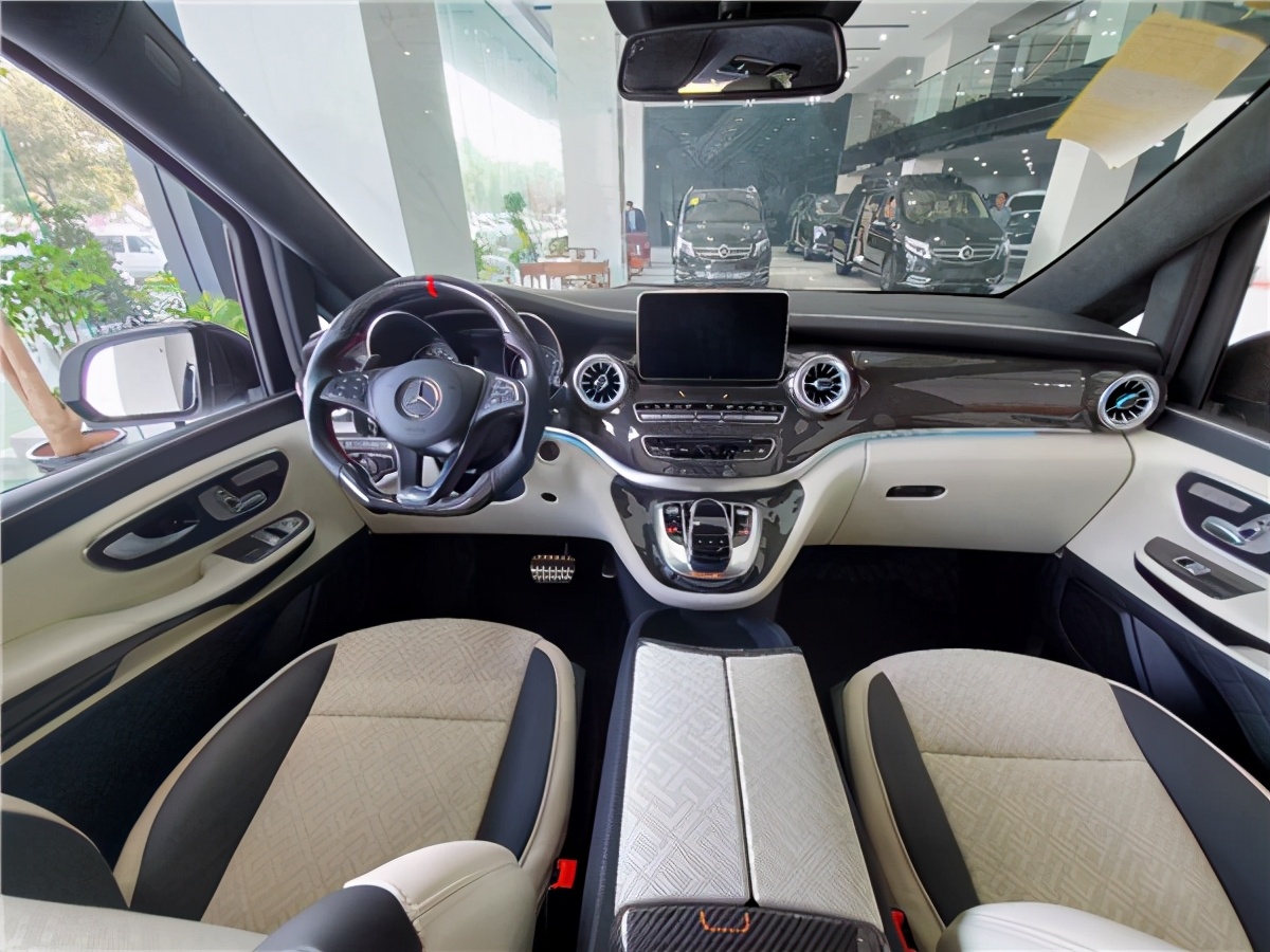 独家定制 奔驰七座V260L梵兹慕小高顶现车 整车碳纤维材质饰板