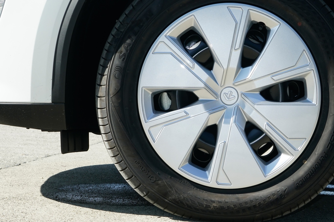 成都枫叶80v L售价15.17万起 暂无优惠