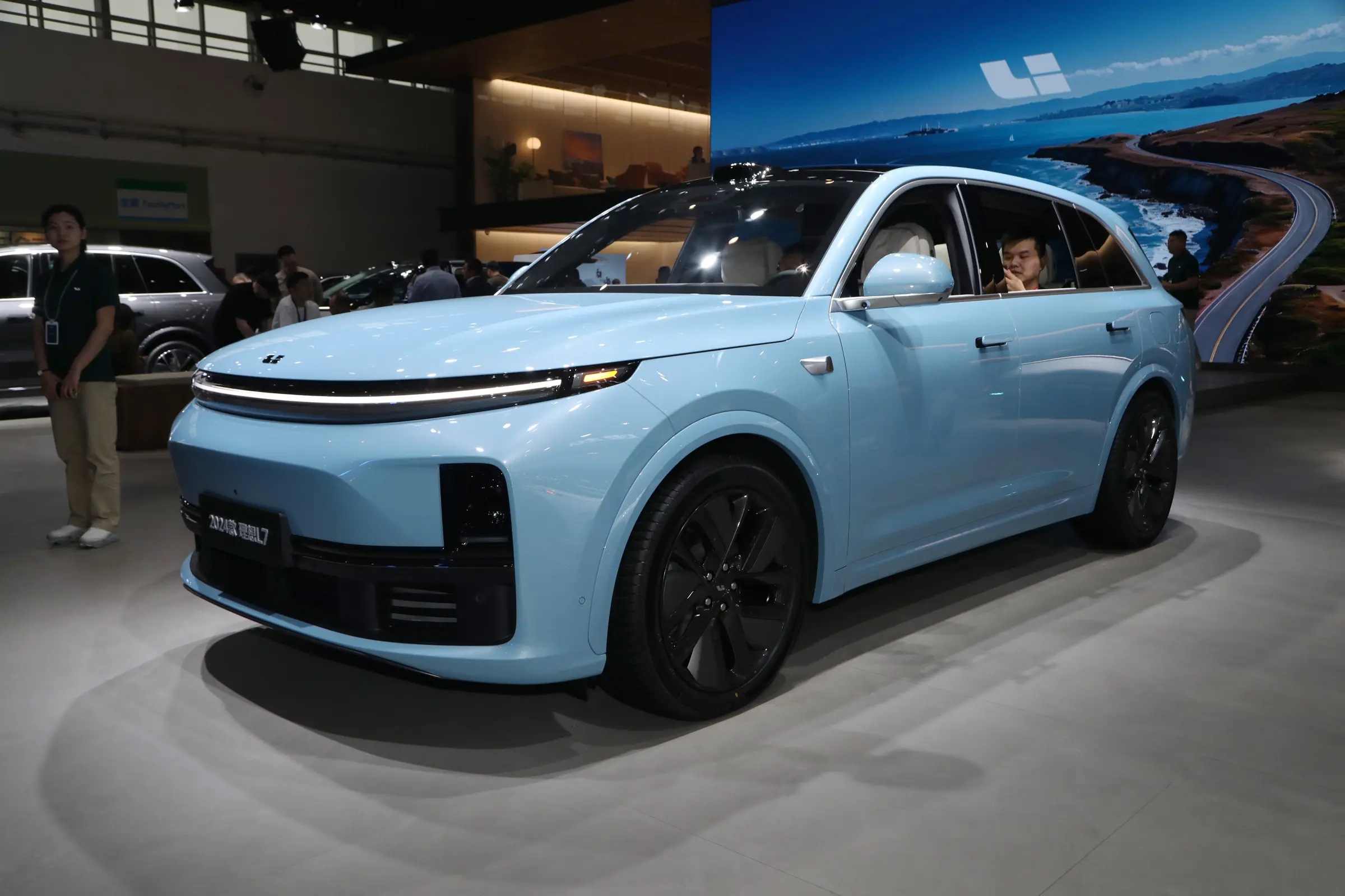 车企11月销量公布 从规模竞速到质量竞赛