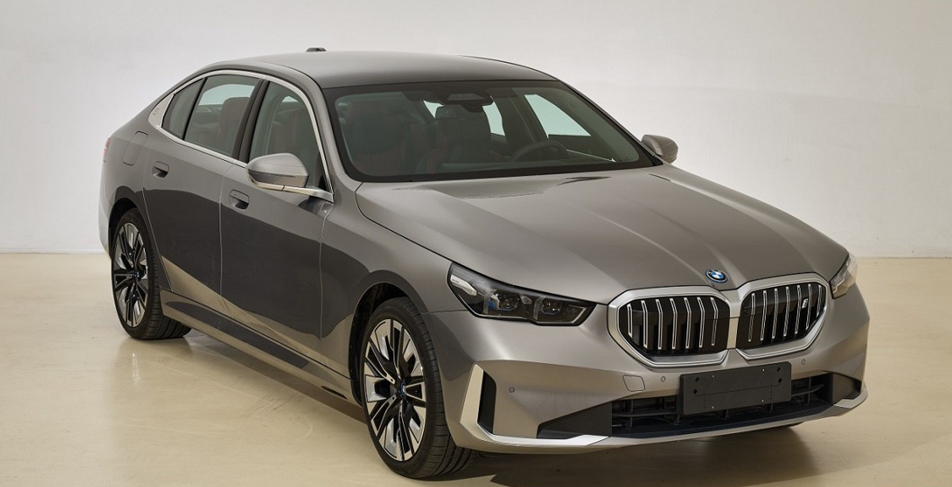 不到30万,宝马5系/i5上市,能否逆转销量反差