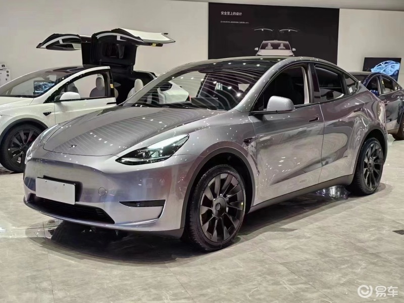 特斯拉Model 3和Model Y星空灰车漆免费选装