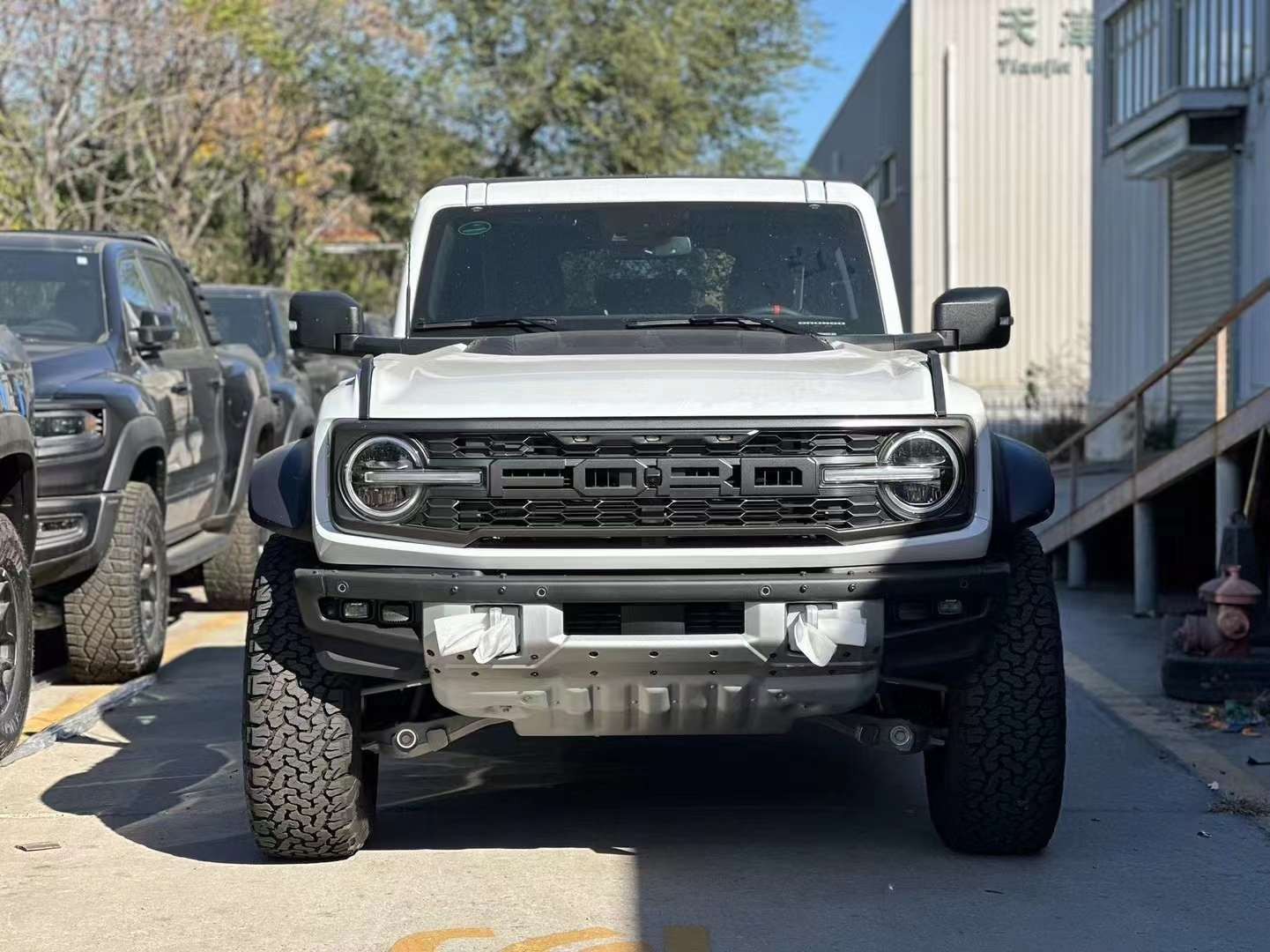 成都福特F-150美版售价64万起 欢迎到店试驾