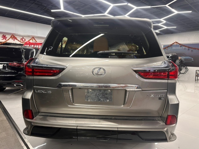 现购平行进口雷克萨斯LX570中东版让利39万