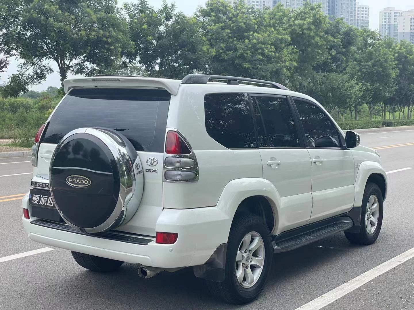 中东版霸道2700动力澎湃 落地价格多少钱