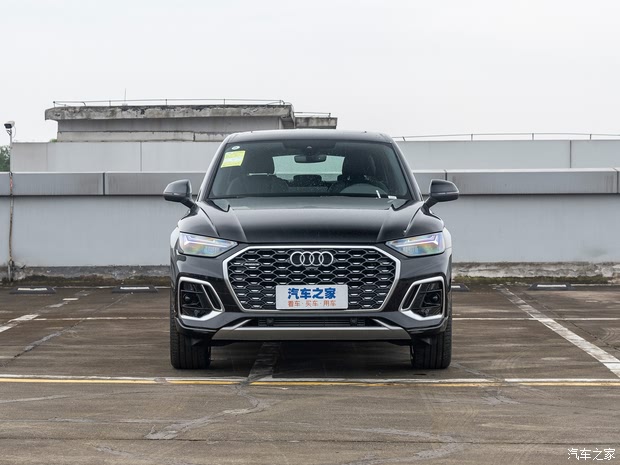 金堂奥迪Q5L Sportback价格最低27.98万起 优惠高达10.00万