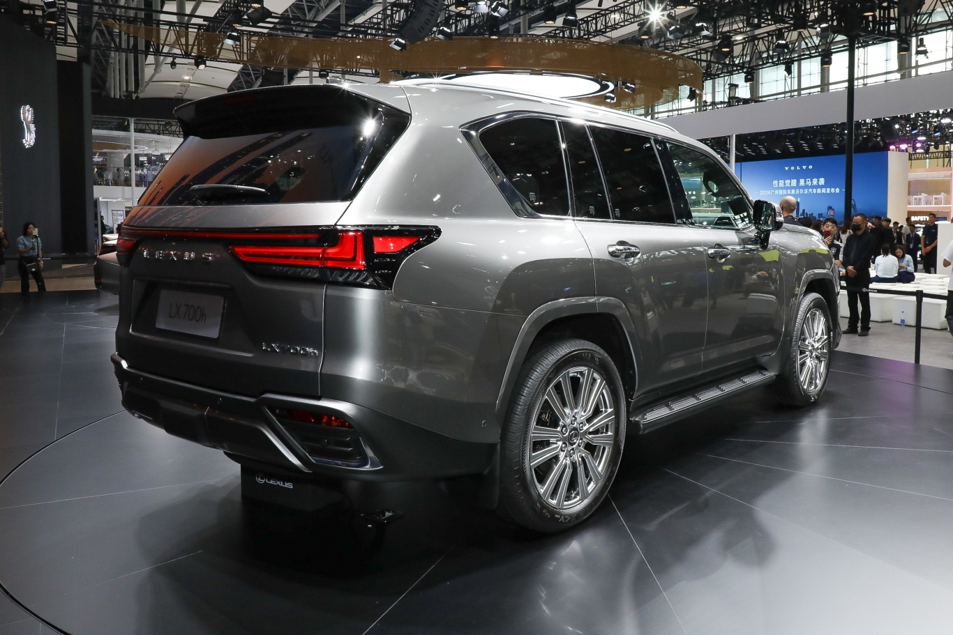 购雷克萨斯LX墨版享1万优惠 欢迎试乘试驾