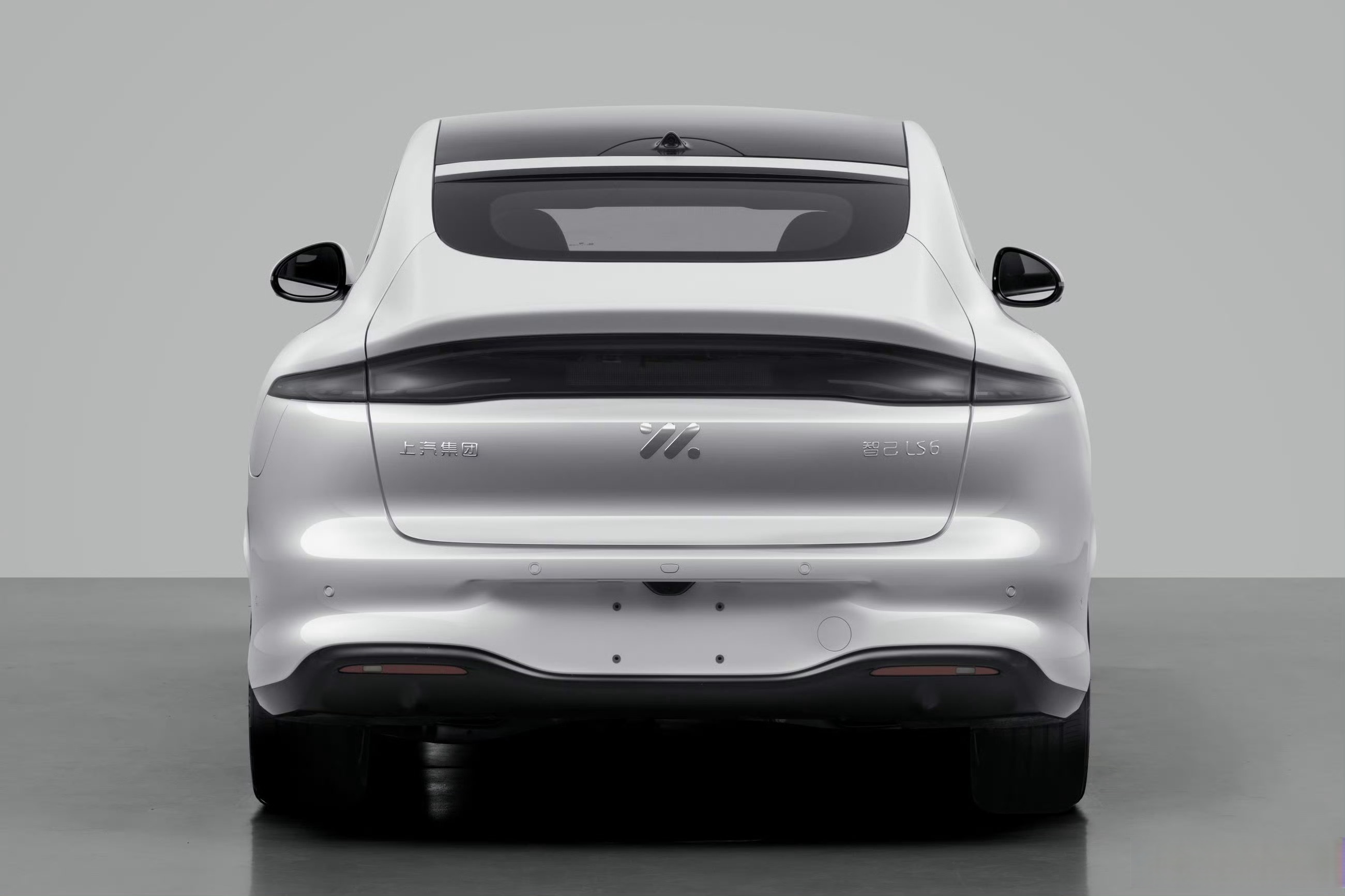 成都智己LS6报价19.79万起 优惠高达1.50万