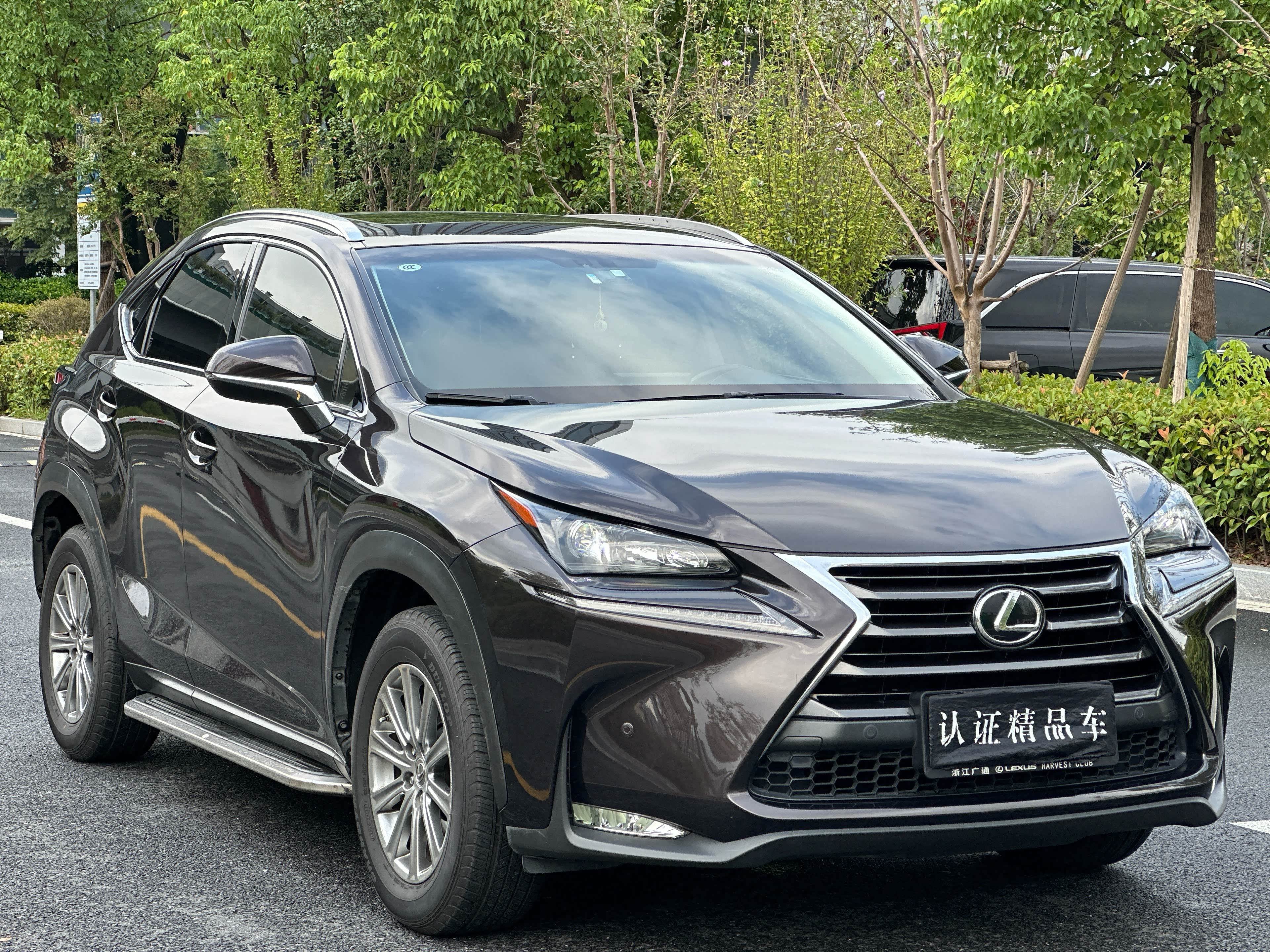成都雷克萨斯LX墨版价格最低158万起售
