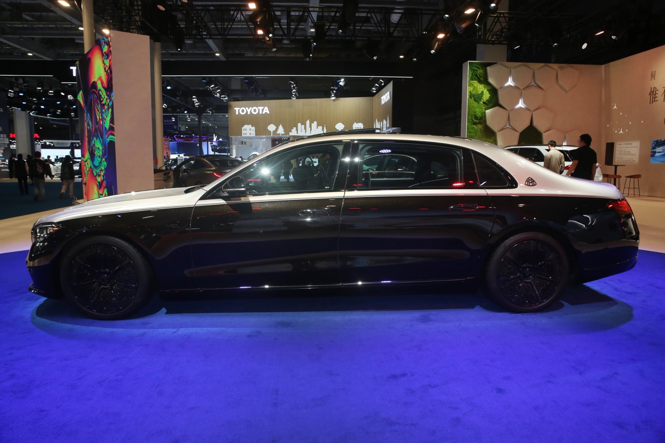 迈巴赫S级墨版最高降6万 欢迎前来试驾