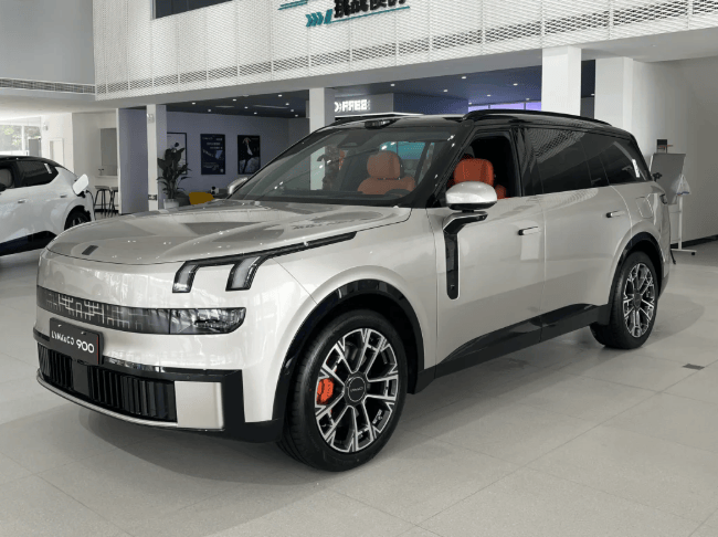 稳居高端全尺寸混动SUV市场前三 领克900上市四月交付破三万