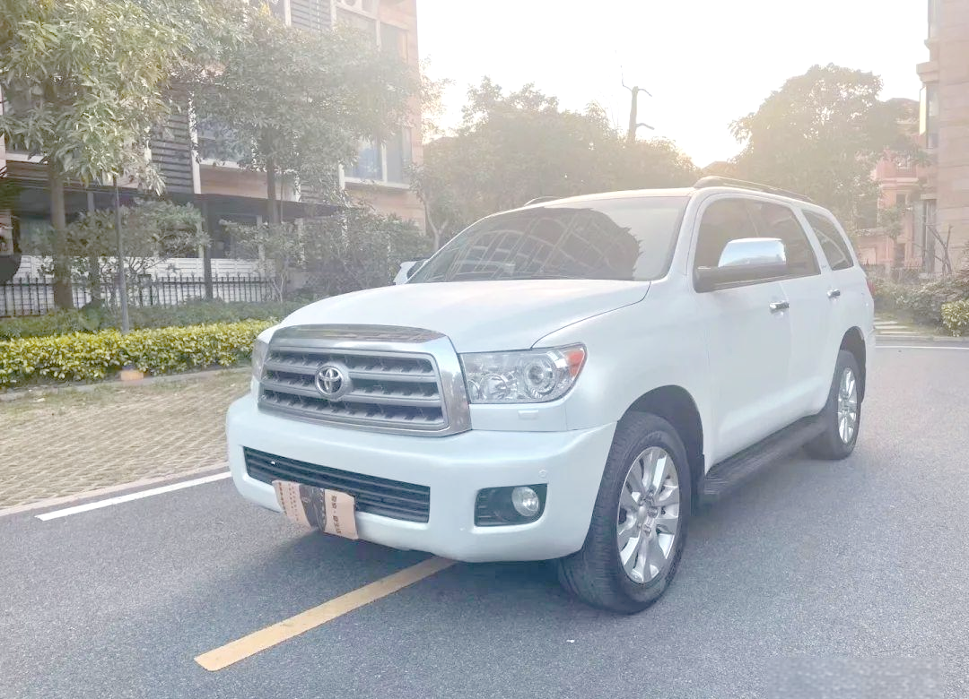 平行进口丰田红杉加规版报价103万起