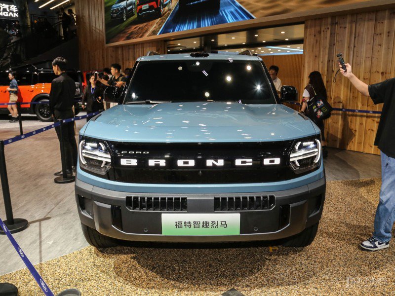 户外生活“36境”，福特智趣烈马“一键”搞定