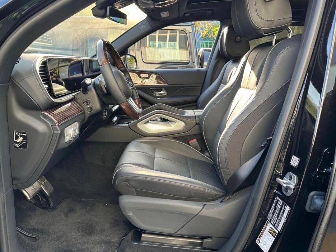 成都平行进口奔驰迈巴赫GLS600美版团购价格258万起 欢迎到店试驾