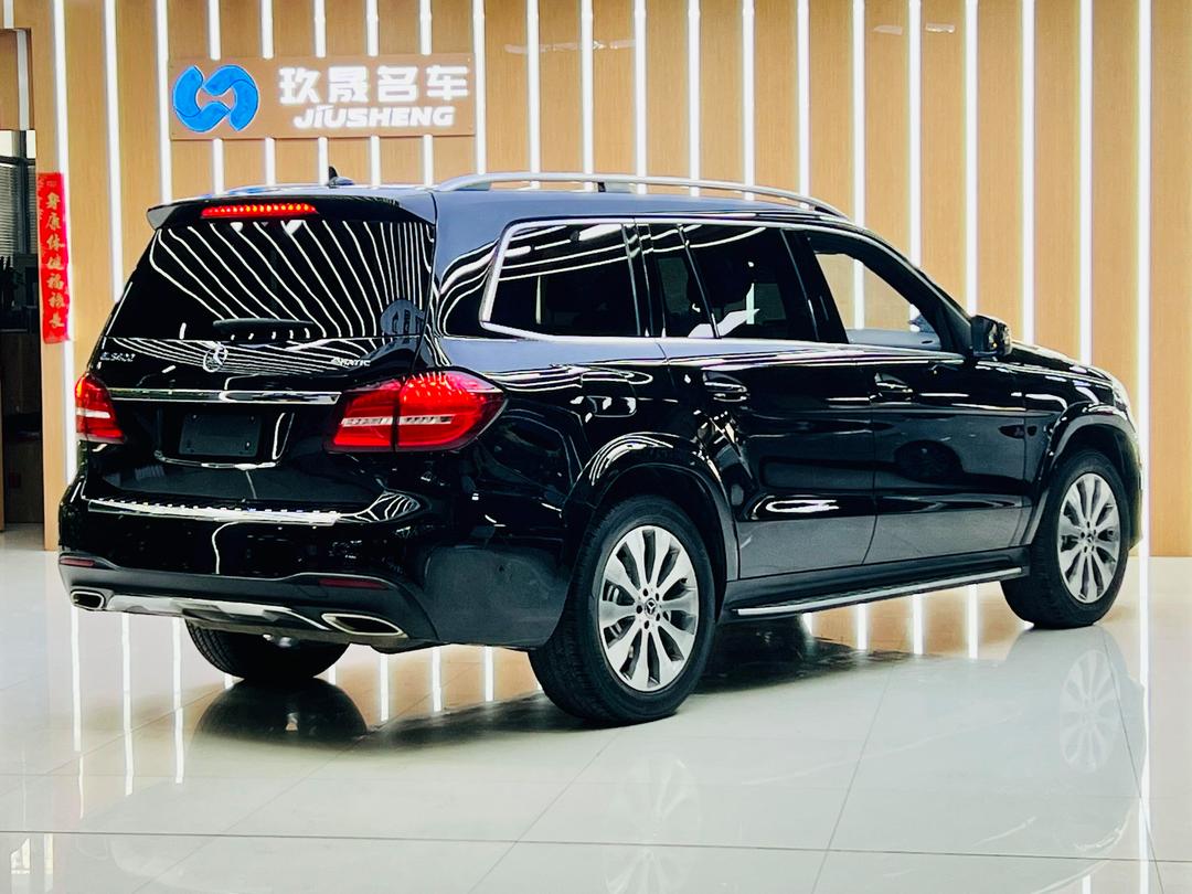 成都远卓名车奔驰GLS加版价格最低110万起售 欢迎上门试驾