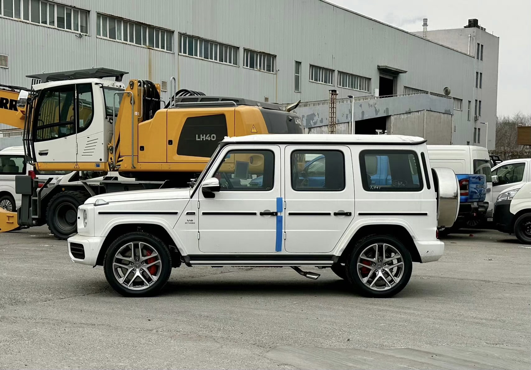 2024款韩版奔驰G63现车售价二百万出头