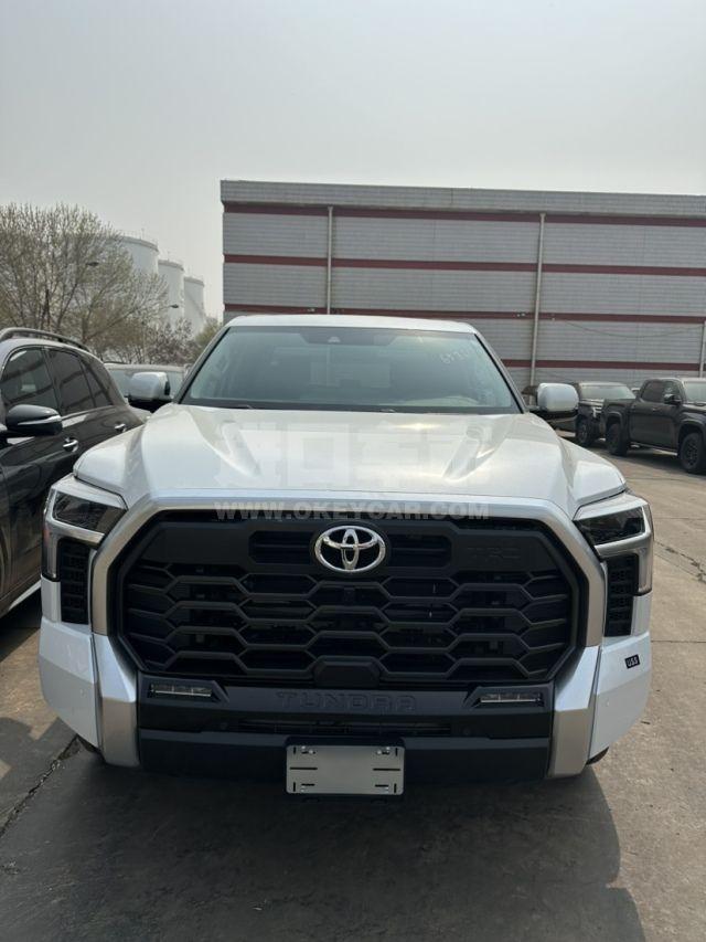 2024款丰田坦途3.5TLTD展厅现车优惠降价