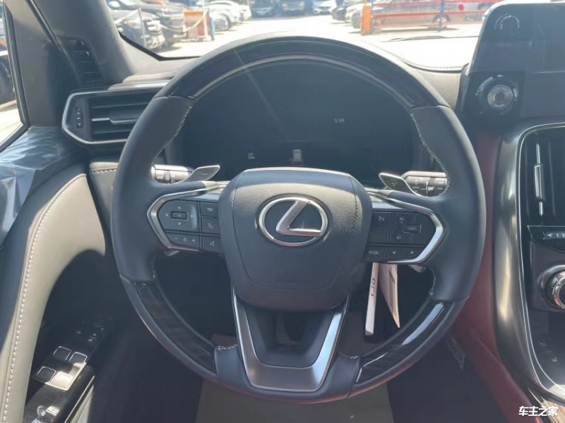 成都远卓名车卫士欧版最高降20万 欢迎试乘试驾