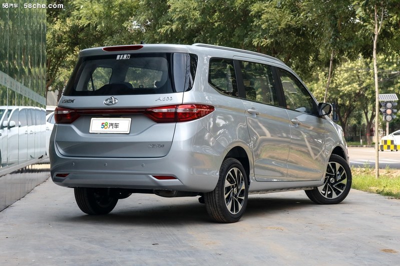 成都飞驰售价259.30万起 优惠高达20.00万