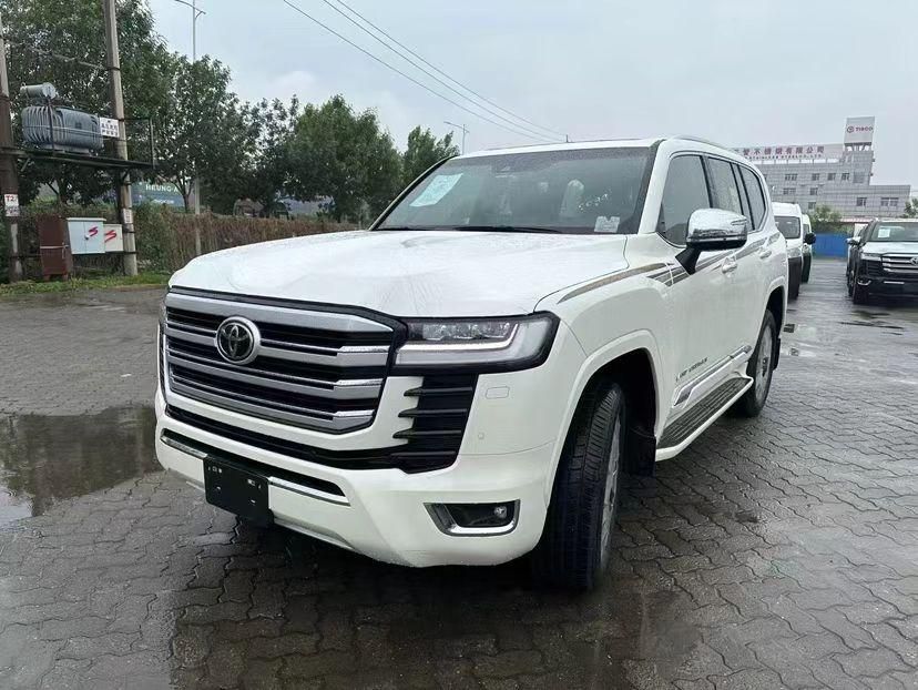 2024款丰田酷路泽3500(LC300) 国六可上牌