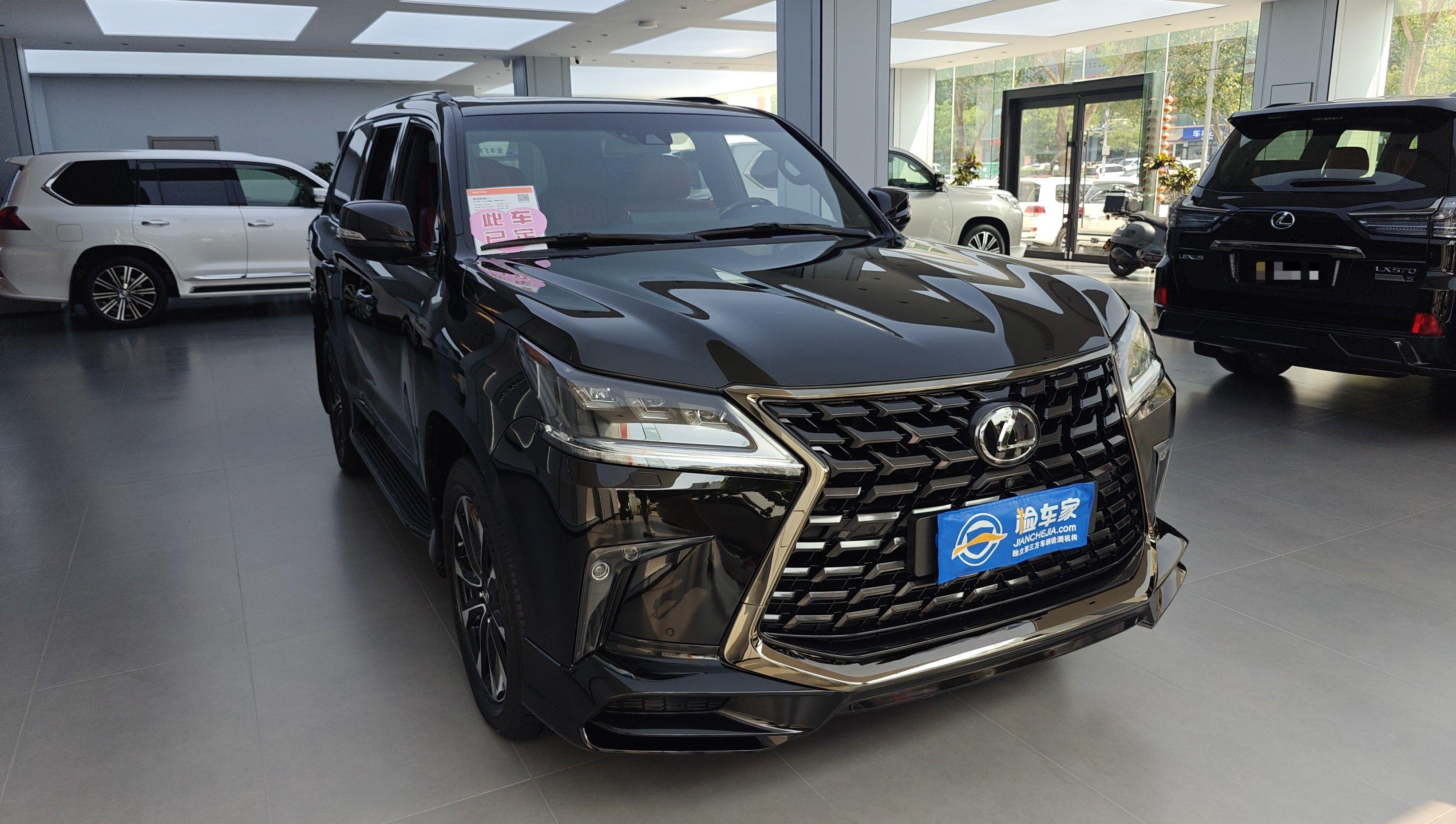 现购雷克萨斯LX墨版享1万优惠 欢迎试乘试驾