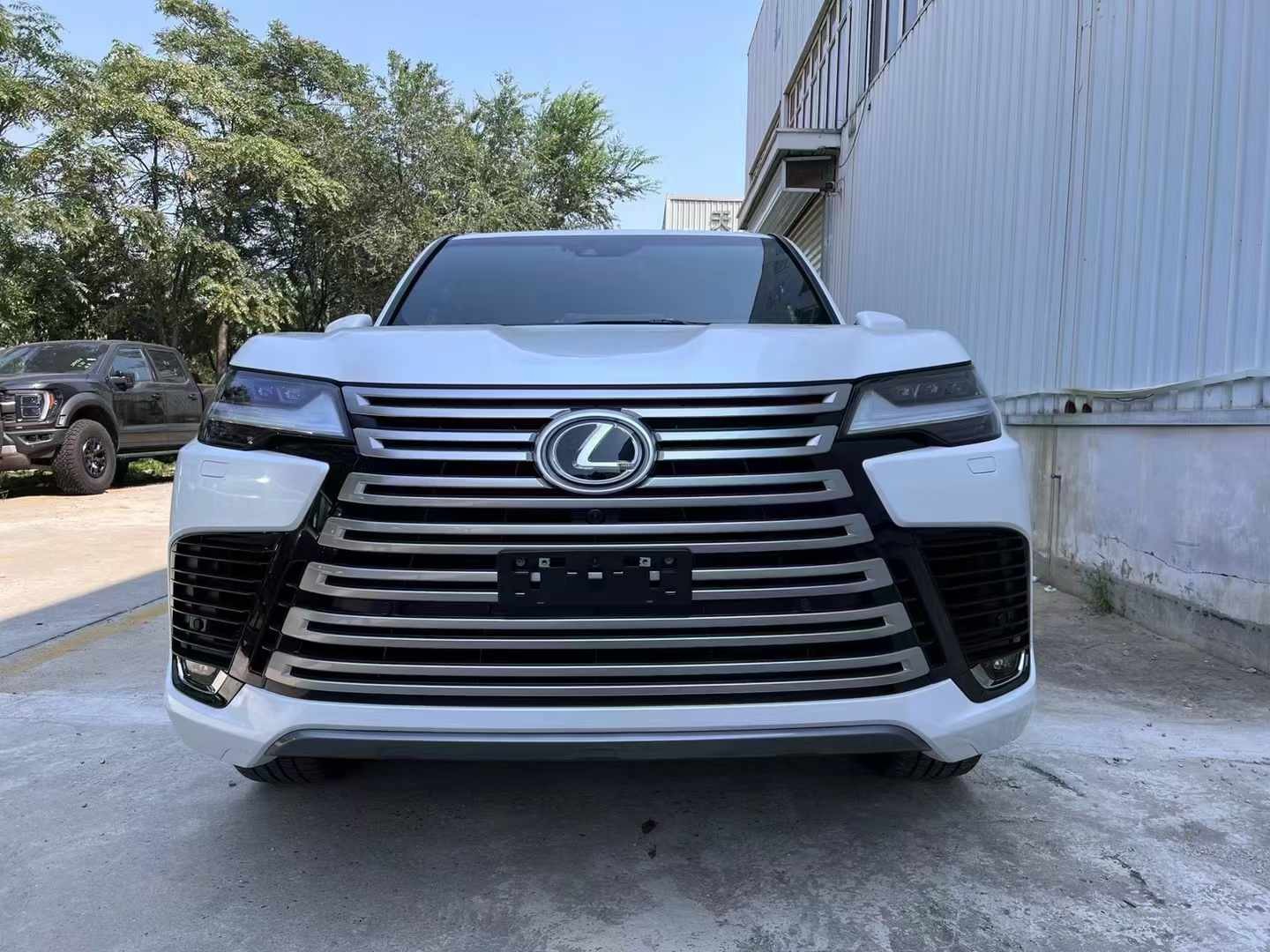 2024款雷克萨斯LX570大尺寸豪配现金直降 展厅现车促销