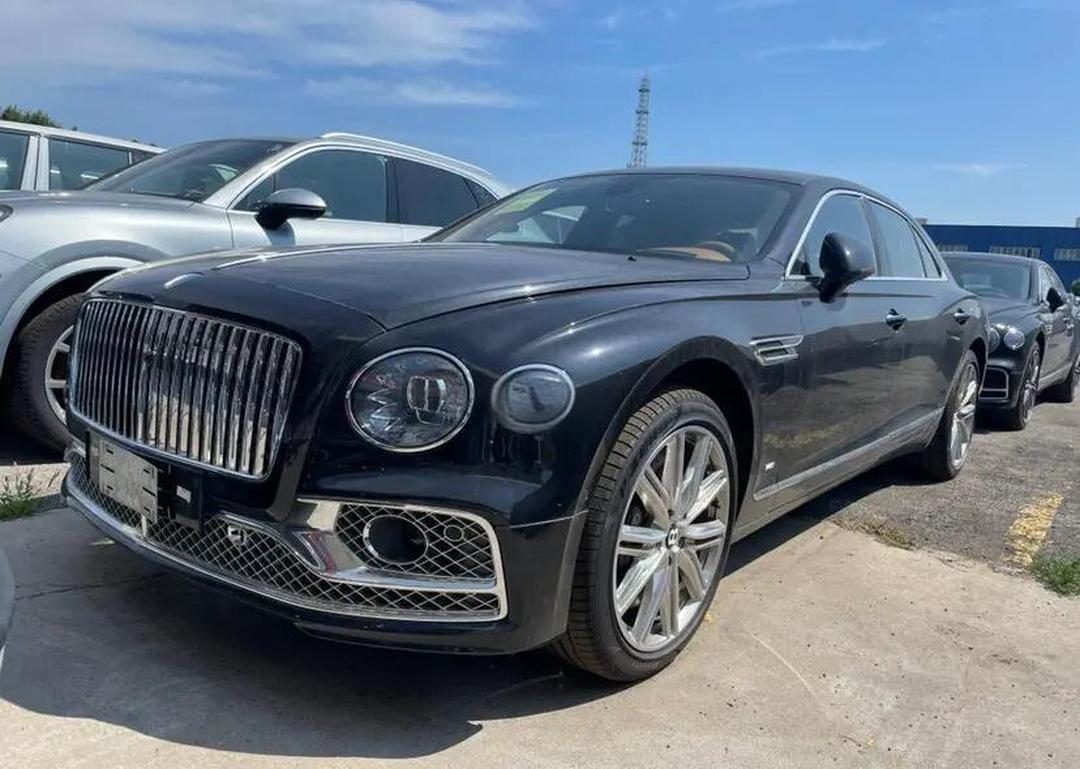宾利飞驰部分车型优惠30万
