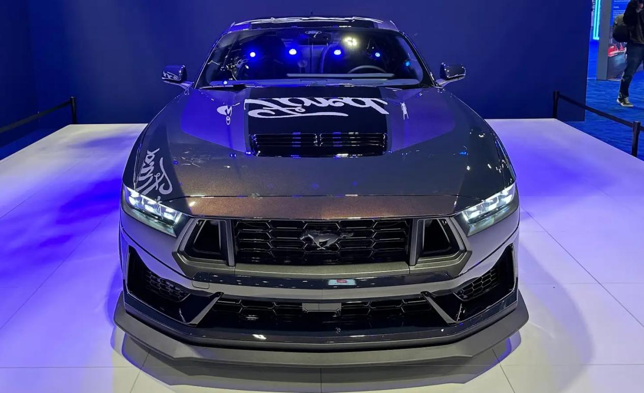 成都平行进口福特野马加版团购最高优惠17万 欢迎上门试驾