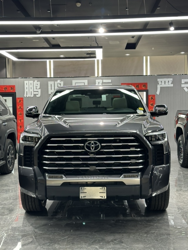 成都丰田坦途墨版让利促销中 购车直降10万