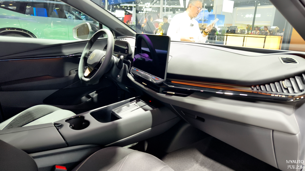 首款全时互联纯电全尺寸SUV 金标大众ID. EVO概念车广州车展亮相