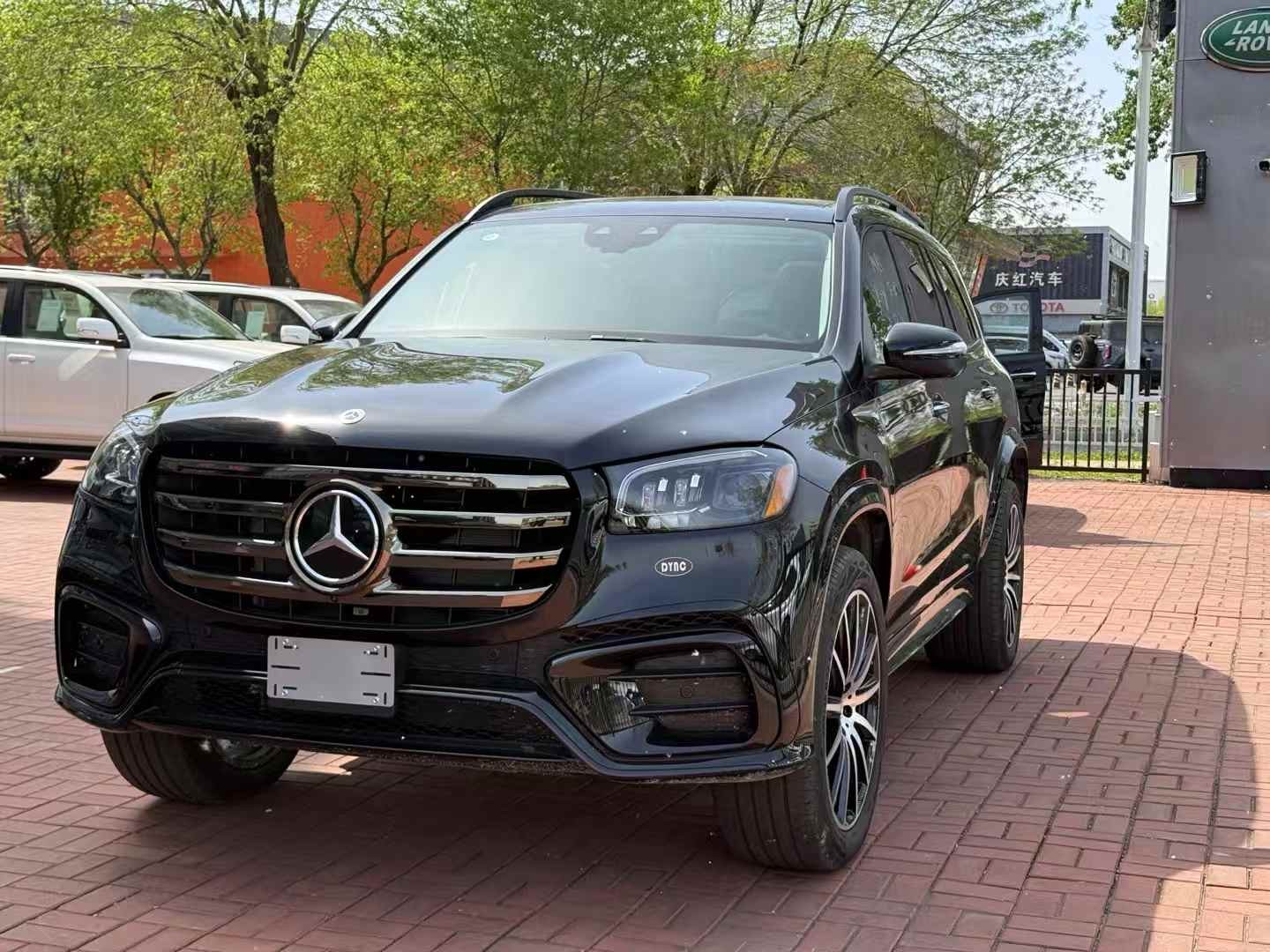 奔驰GLS加版售价110万起 直降60万