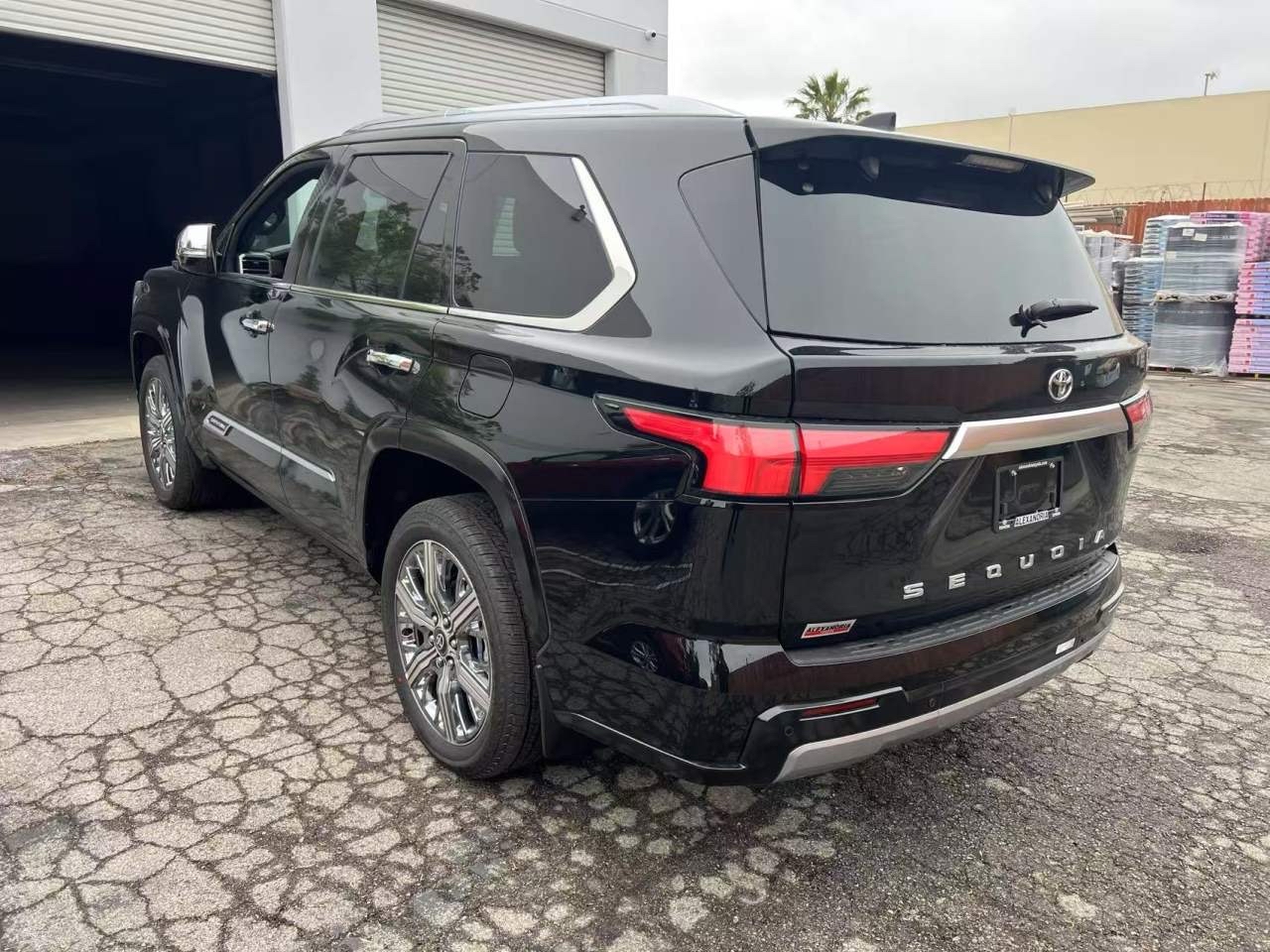 平行进口丰田红杉限时优惠 购车直降24万元