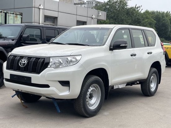 2023款丰田霸道2800柴油版最新提车70万起