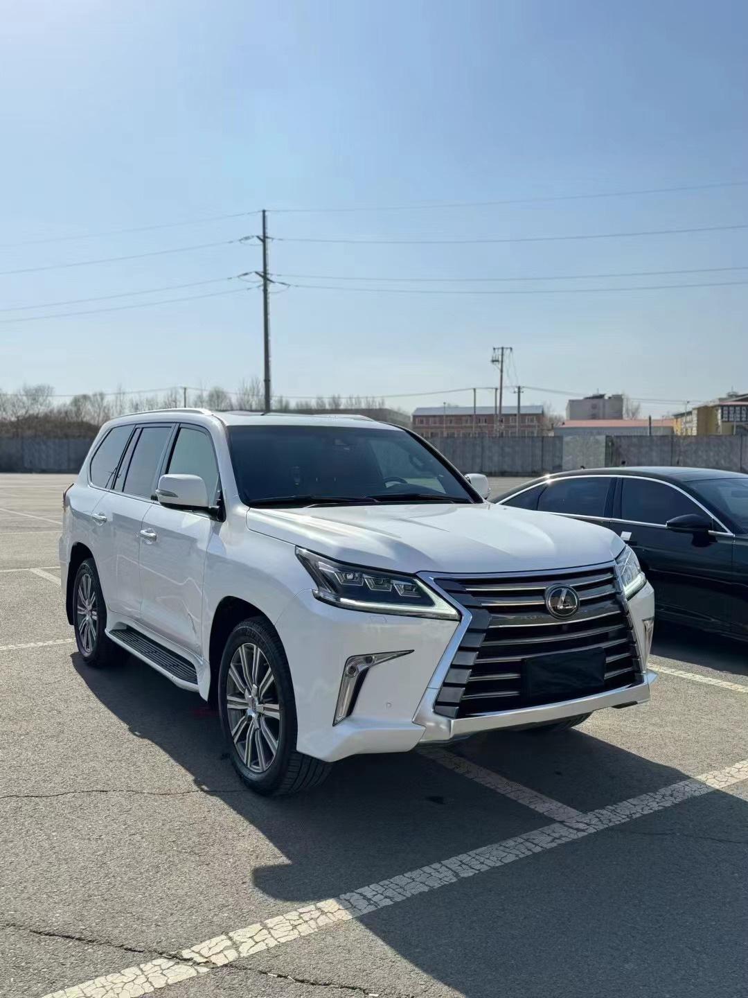 平行进口雷克萨斯LX美规版让利20万 欢迎前来试驾
