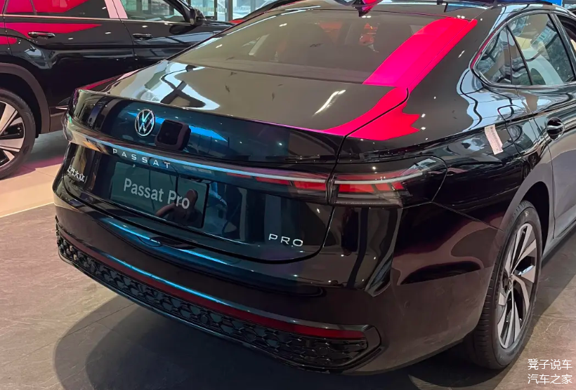 上汽大众新款帕萨特Pro正式上市 限时一口价16.99-22.39万
