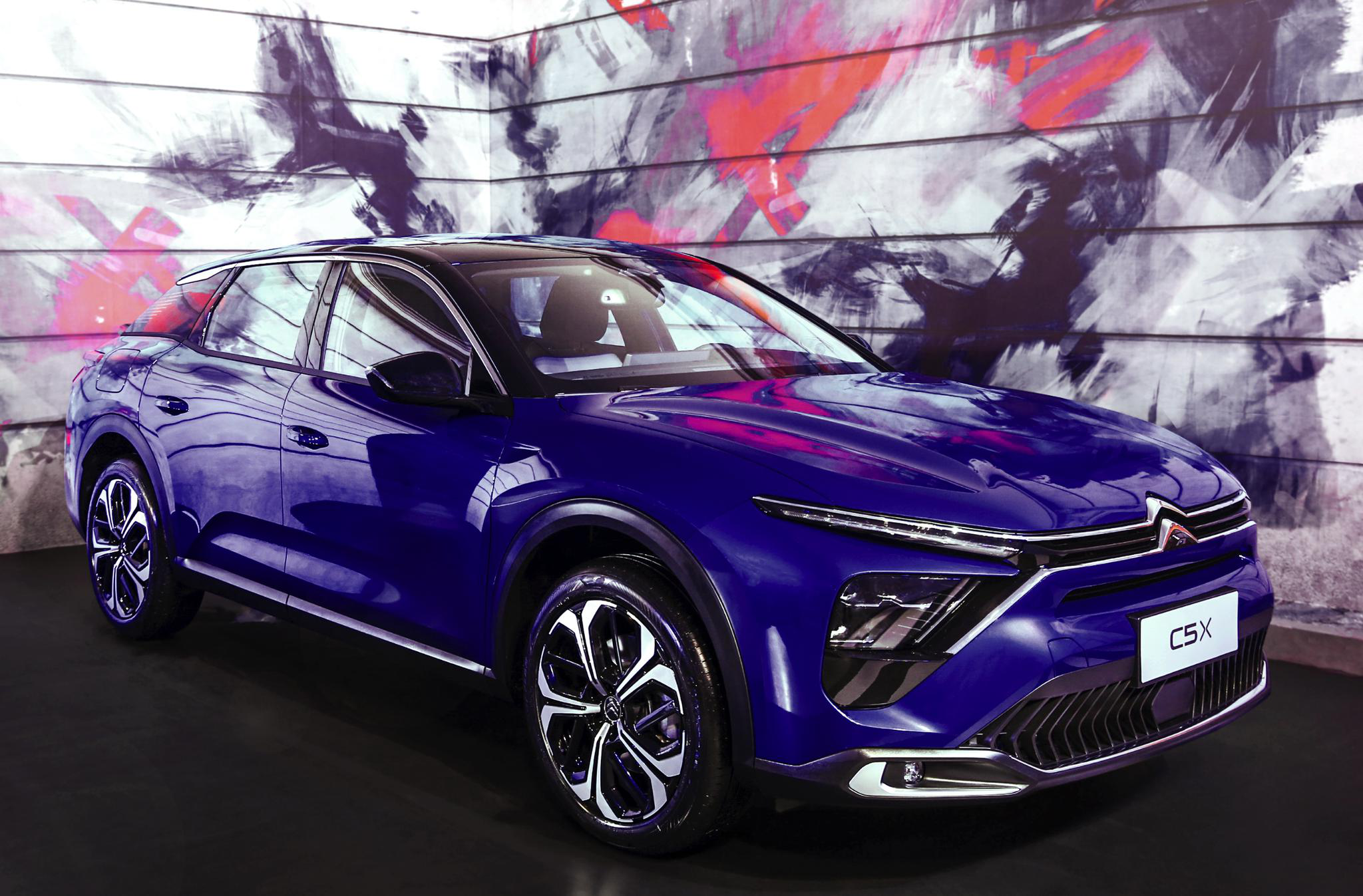 Stellantis获泡沫式热失控抑制系统专利 有望提升电动汽车电池安全性Stellantis获泡沫式热失控抑制系统专利 有望提升电动汽车电池安全性