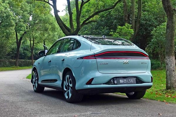 成都智己L7价格最低29.19万起 最高优惠0.80万