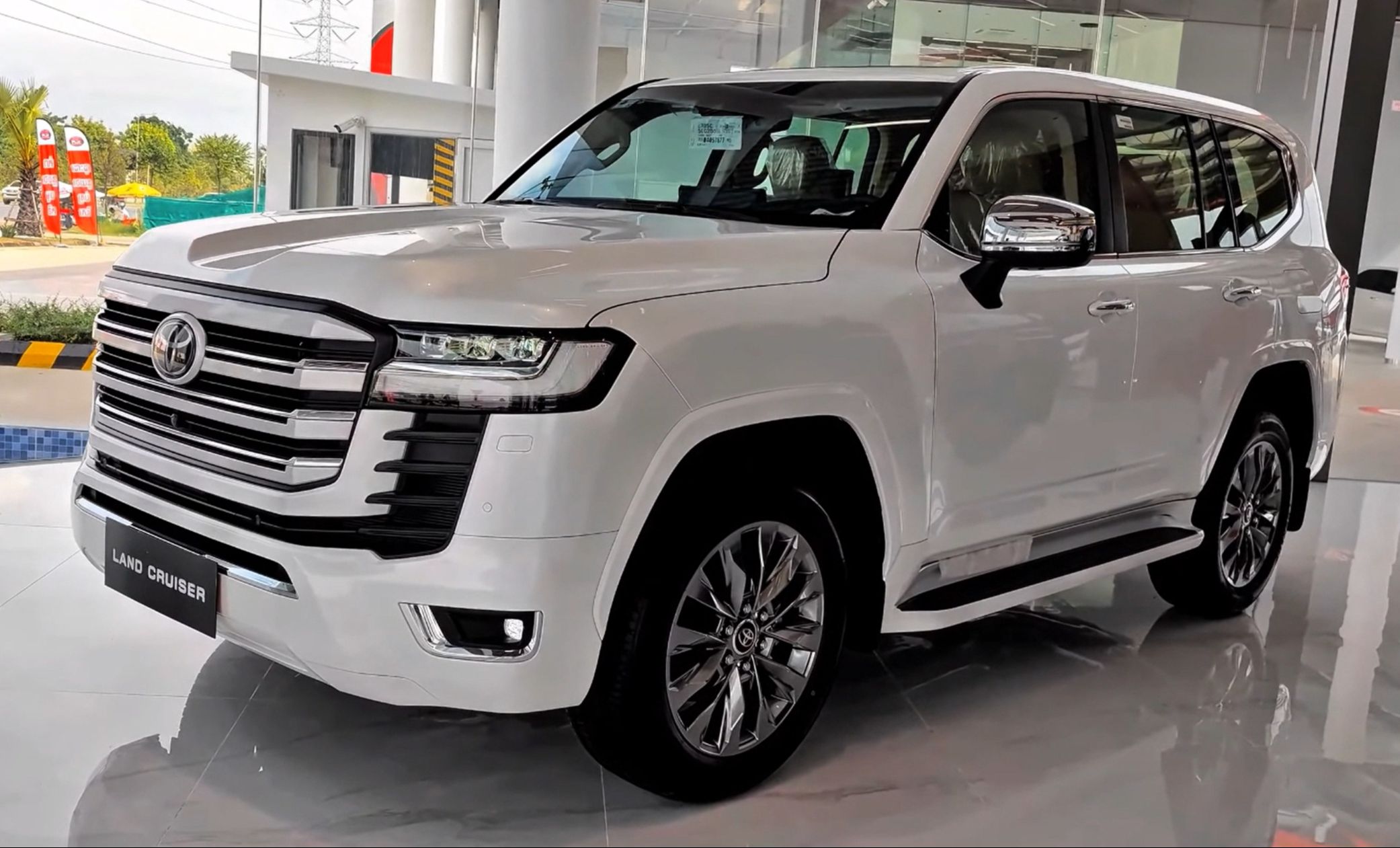 2021兰德酷路泽美规版促销150万起 欢迎前来试驾