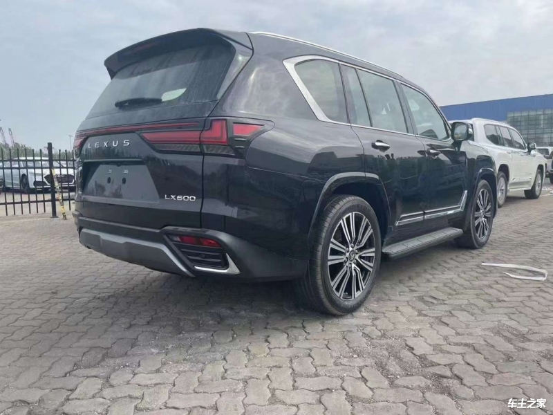 2024款雷克萨斯lx600新车钜惠展厅特价 可分期