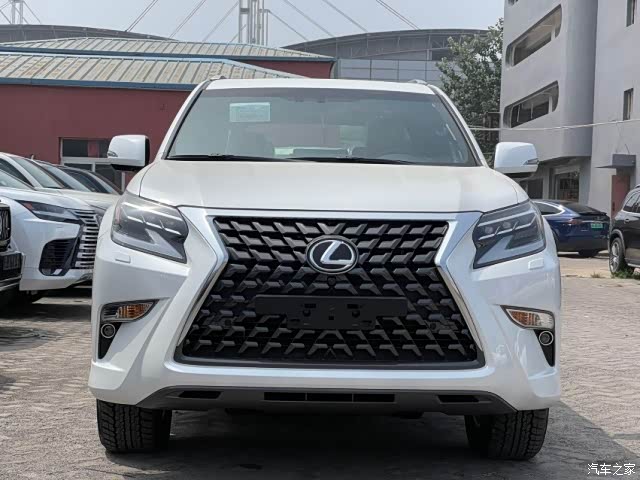 全新一代雷克萨斯GX中东版现车实拍 来电特惠