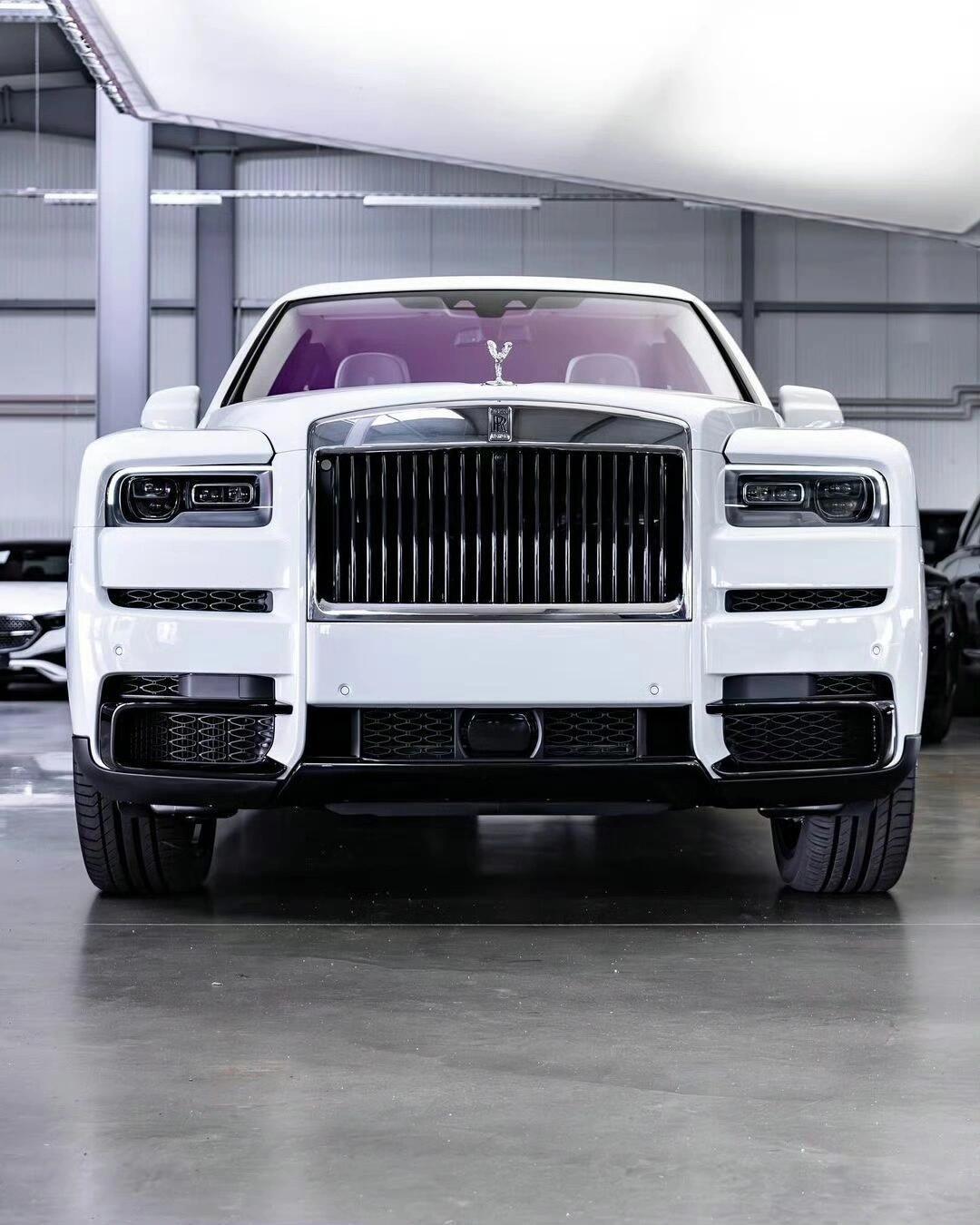 2024库里南最新报价626万起 欢迎到店试驾