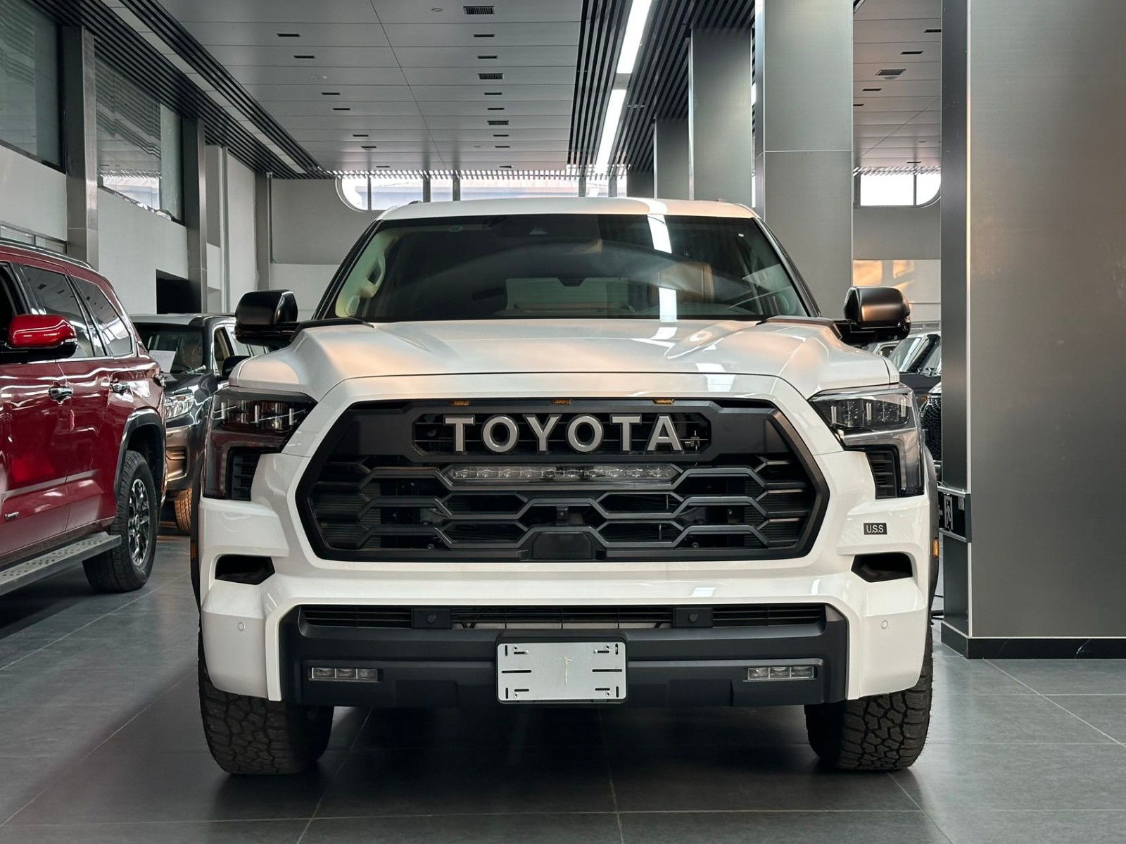 新款进口红杉美版配置报价多少钱